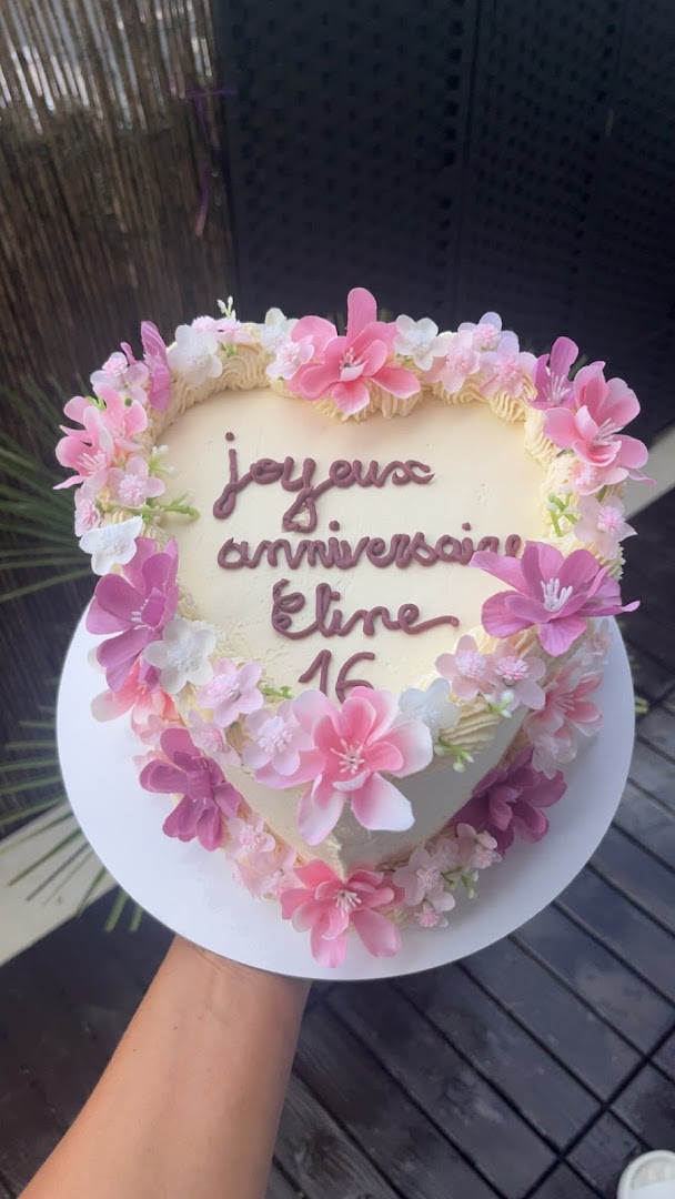 Yas Cakes · Photos 9