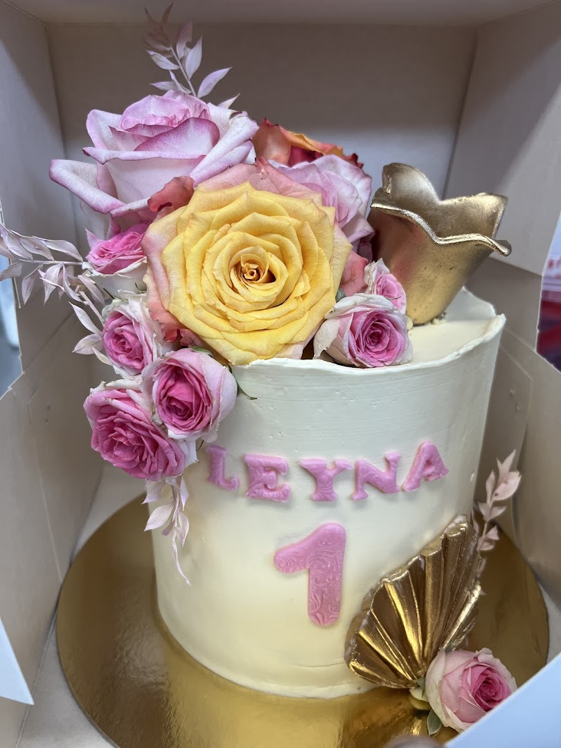 Yas Cakes · Photos 6