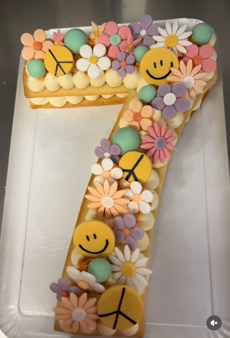 Yas Cakes · Photos 7